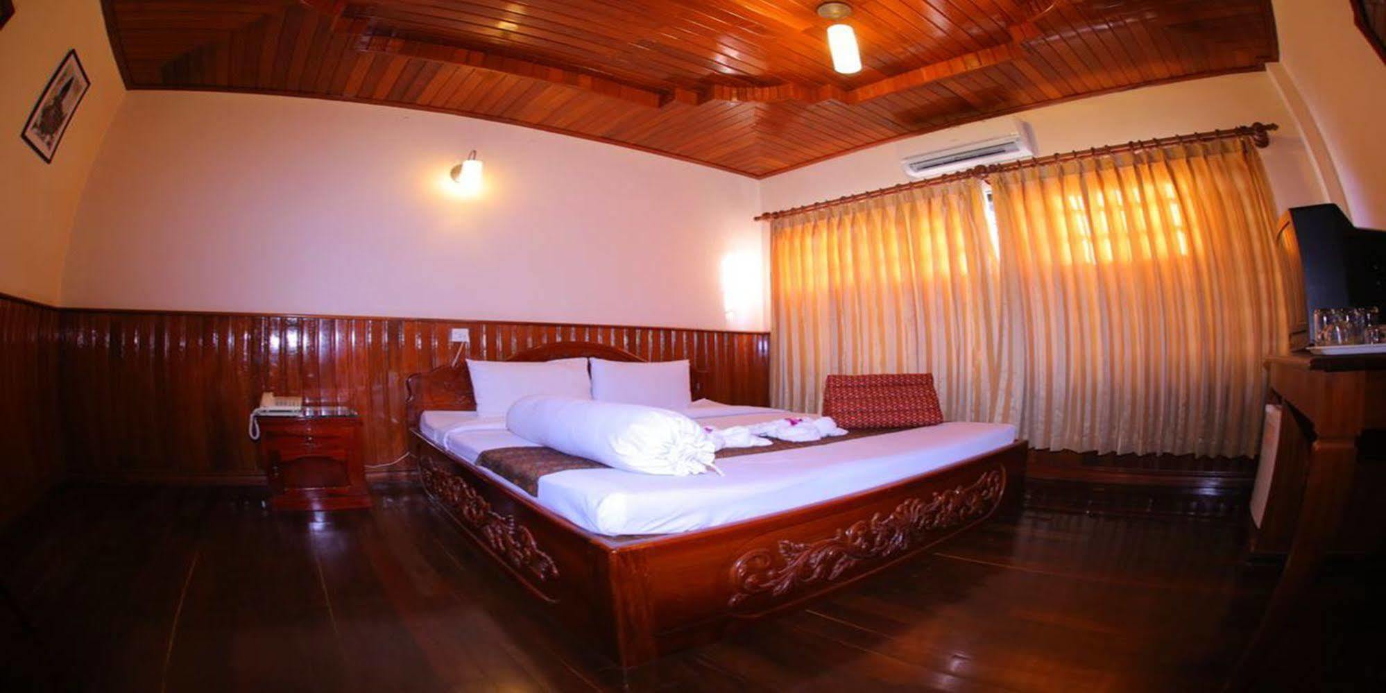 Freedom Hotel Siem Reap Ngoại thất bức ảnh