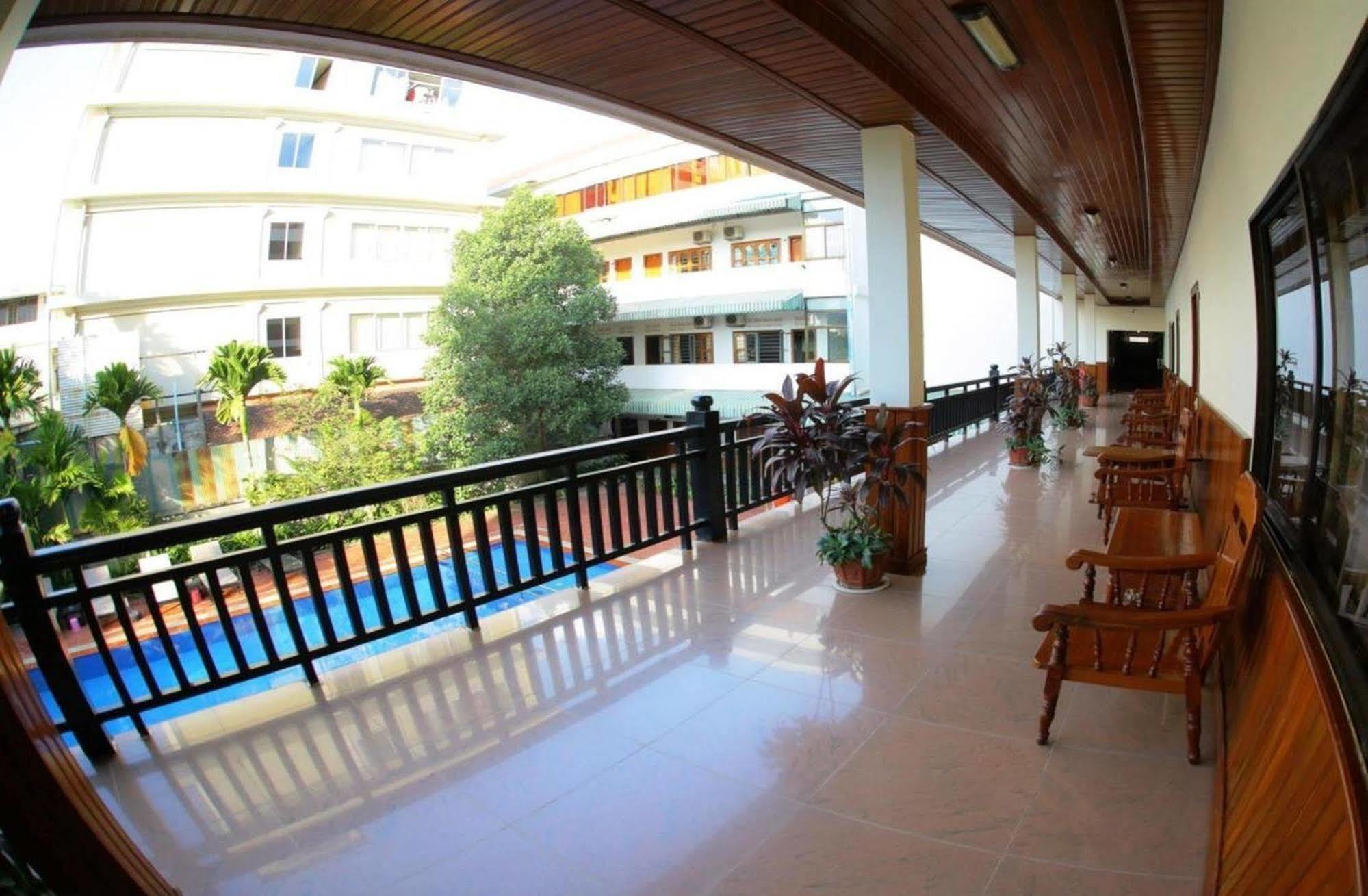 Freedom Hotel Siem Reap Ngoại thất bức ảnh