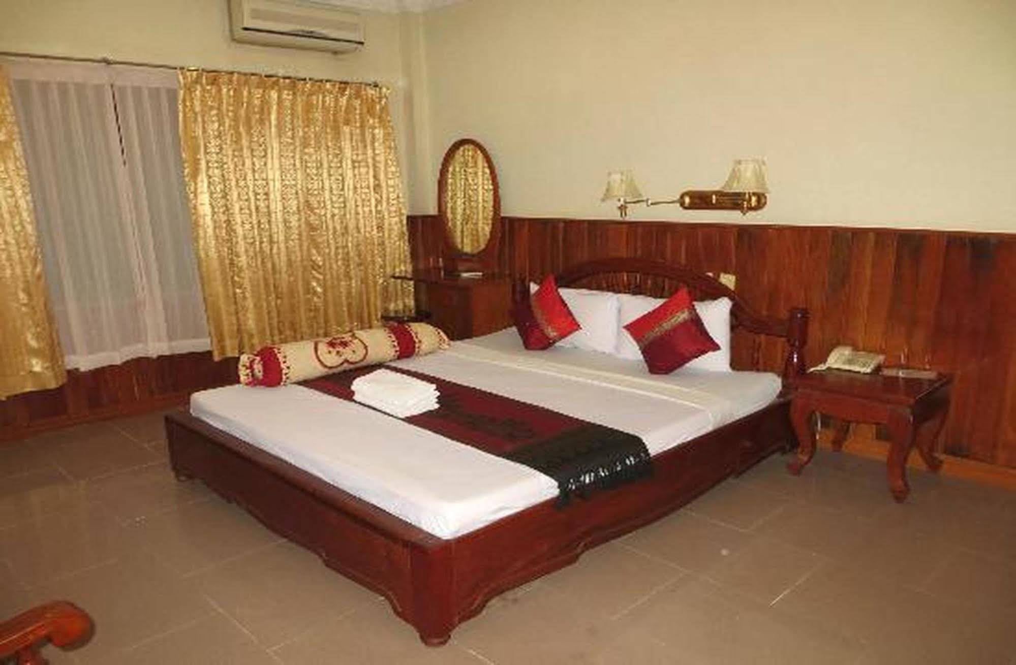 Freedom Hotel Siem Reap Ngoại thất bức ảnh